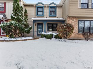 13338 Hiddendale Ln, Ballwin, MO 63021