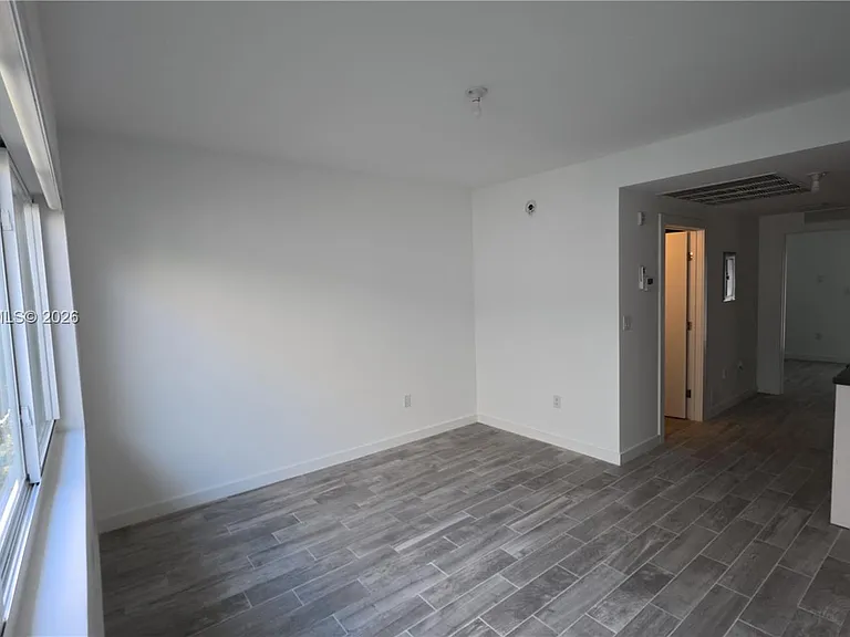 1035 Euclid Ave #25 — Photo 5