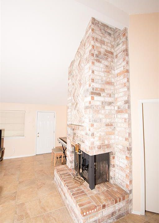 1st image of 19607 Southaven Dr