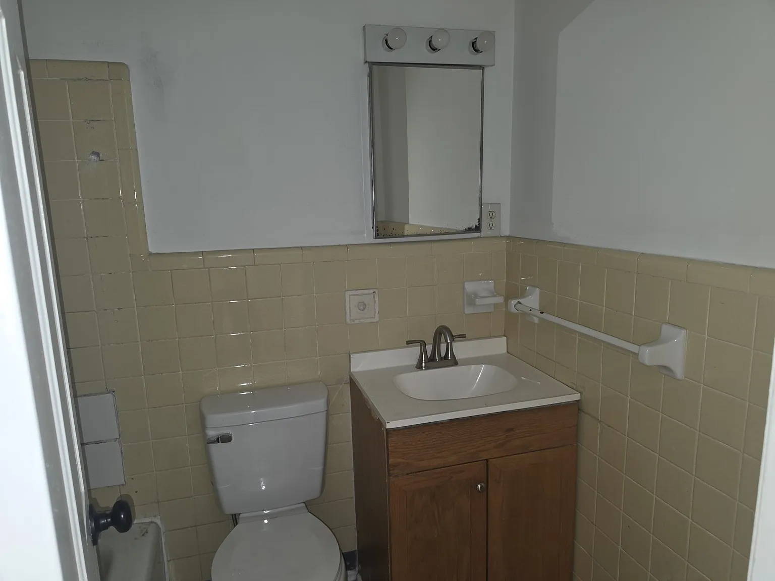 2 bed, 950 sqft, $1,450 — Photo 3
