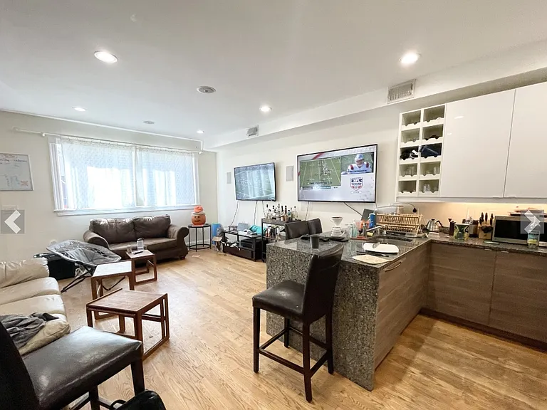 275 Dorchester St #X — Photo 3