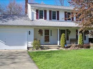 1558 Elmwood Dr, Ashtabula, OH 44004