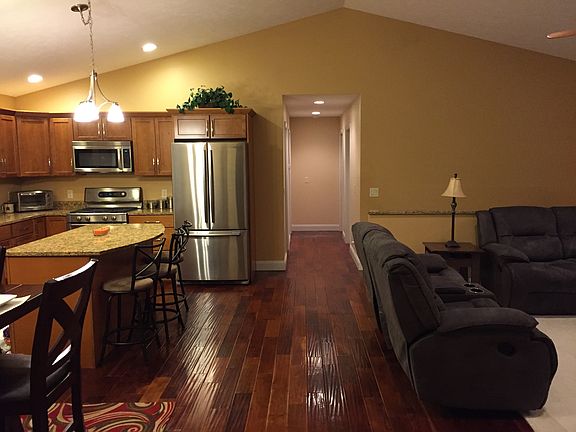 4th image of 1378 Richman Ct