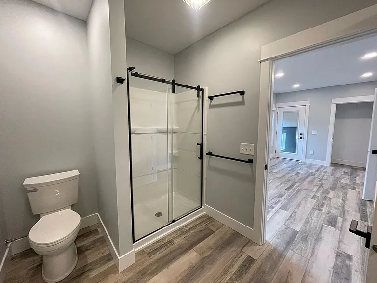 203 Warren Ave SE — Photo 14