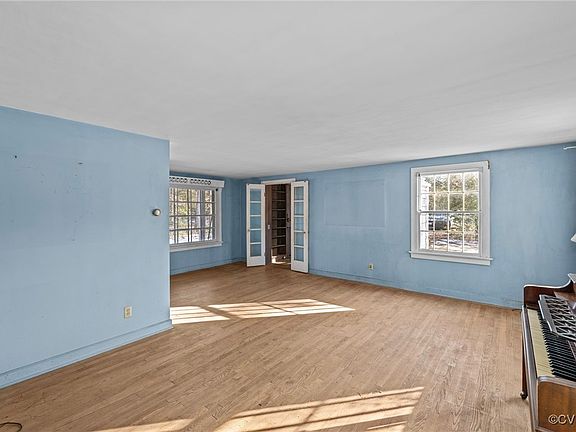 5th image of 631 N James St