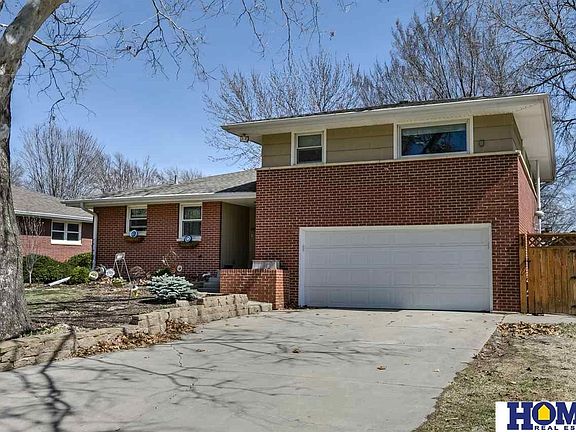 4th image of 520 Wedgewood Dr