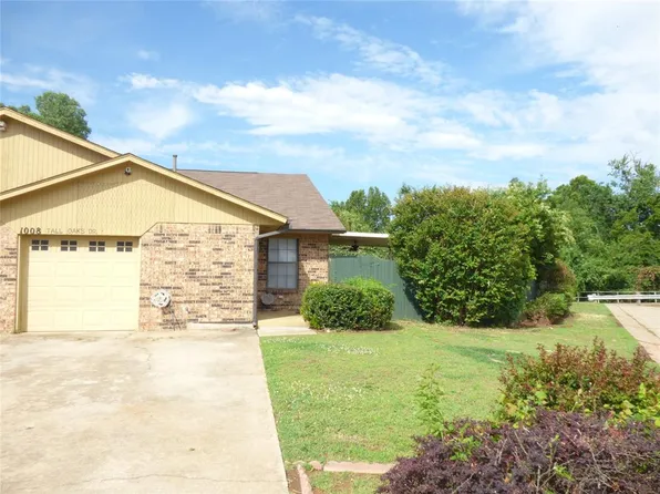 1008 Tall Oaks Dr, Midwest City, OK 73110