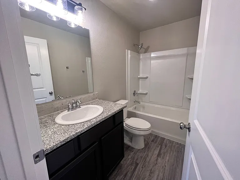 3207 Abbeville Ave — Photo 12