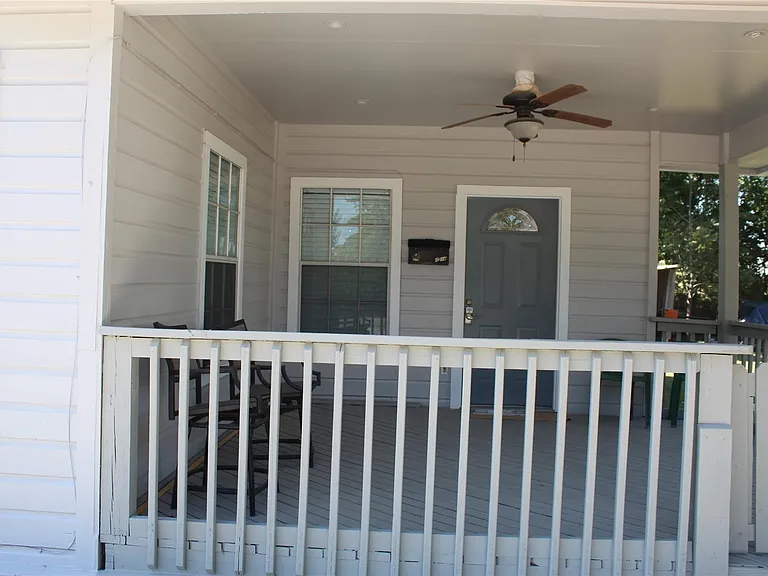 2914 Pitzlin St — Photo 2