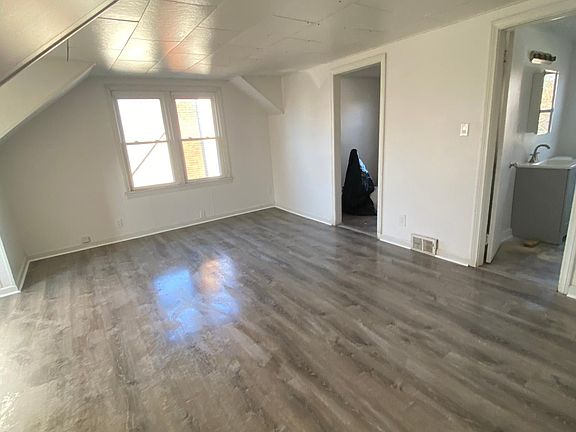 2nd image of 4307 Helena Ave #4309