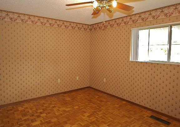 5th image of 16650 SW King Charles Ave