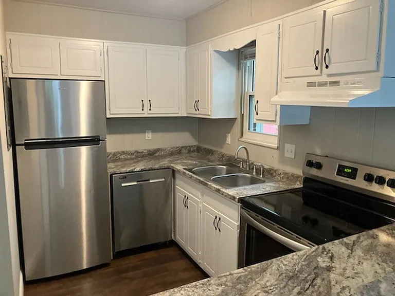 201 Avenue B #7 — Photo 1