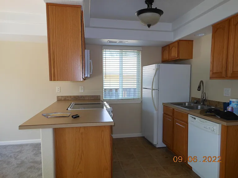 400 Walnut Way — Photo 16