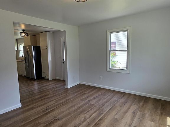 3rd image of 3220 Coker Ave