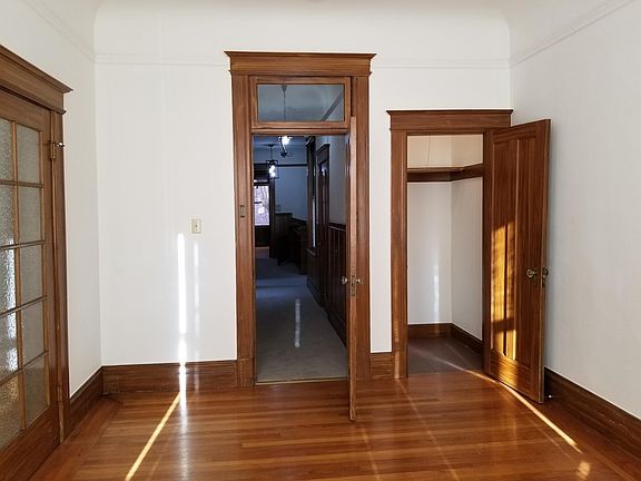 5th image of 1620 Powell St