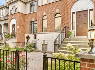 2019 Alta Vista Ct, Naperville, IL 60563