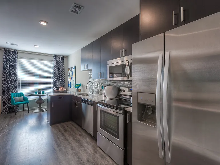 EdgeWater at City Center — Photo 57