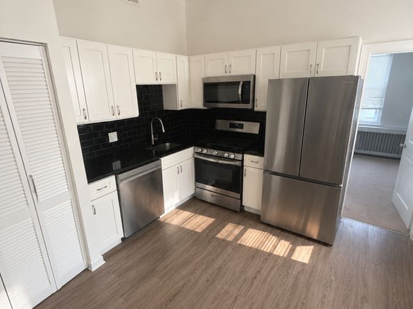 1627 Wolf St Floor 2