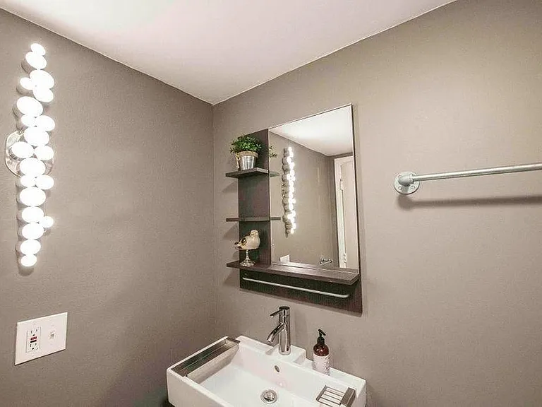517 Patterson St #8 — Photo 5