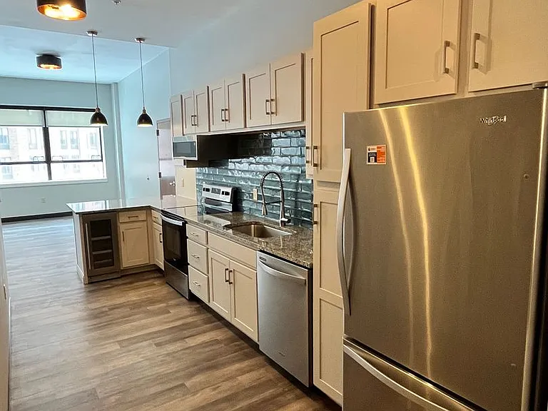 Addis Building Loft Apartments in Downtown Syracuse — Photo 18