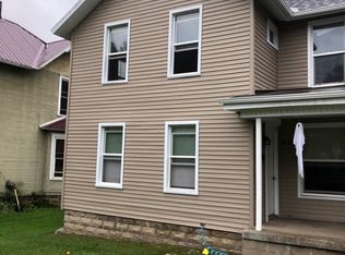 70 1/2 S Manning St, Hillsdale, MI 49242