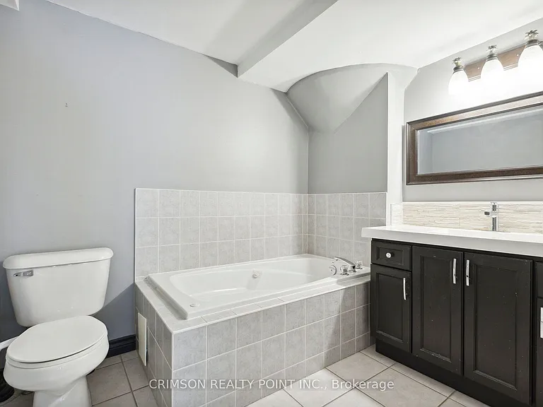 111 Grey St #105 — Photo 26