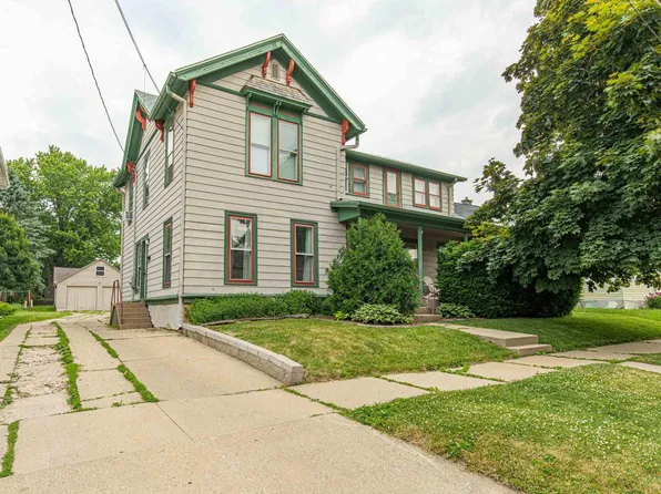 1219 11th St, Monroe, WI 53566