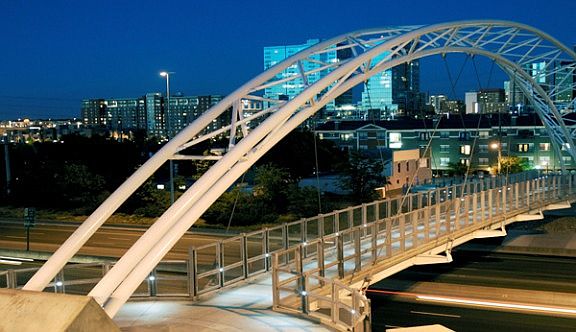 1/2 Mile to Commons Park