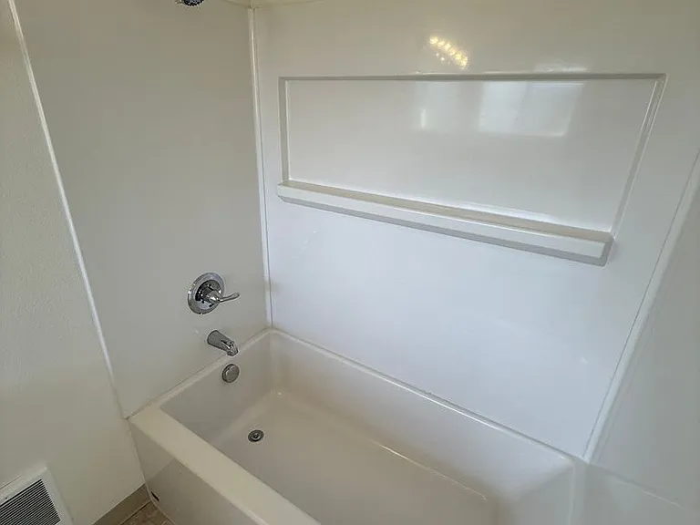 1835 Beach Ave NE #11 — Photo 15