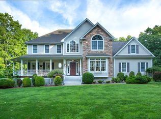 60 Traci Ln, Hopewell Junction, NY 12533