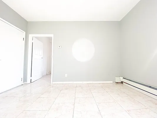 Rented by RealTegrity NY LLC | media 10