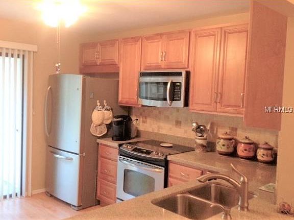 5th image of 4027 Bluff Oak Ct