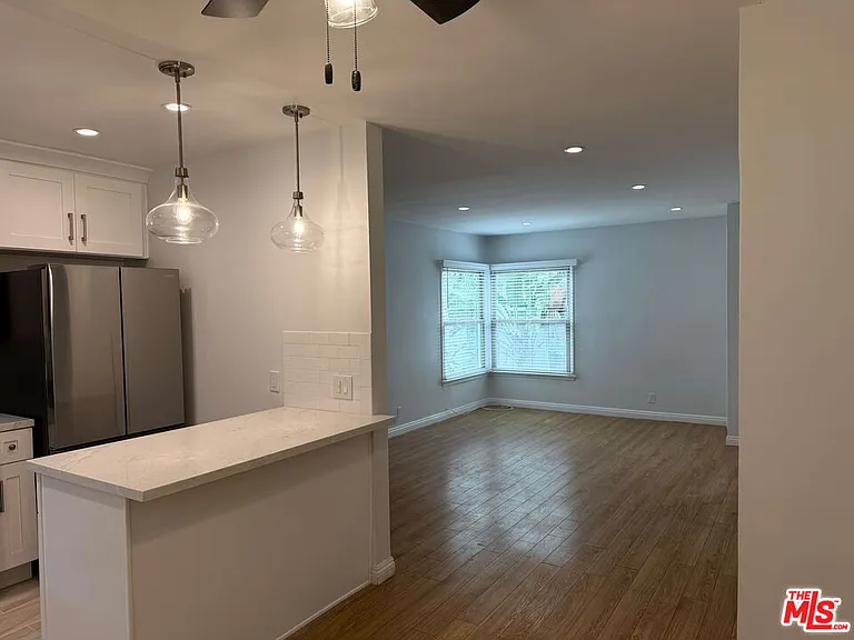 4123 1/2 W Toluca Lake Ave — Photo 1