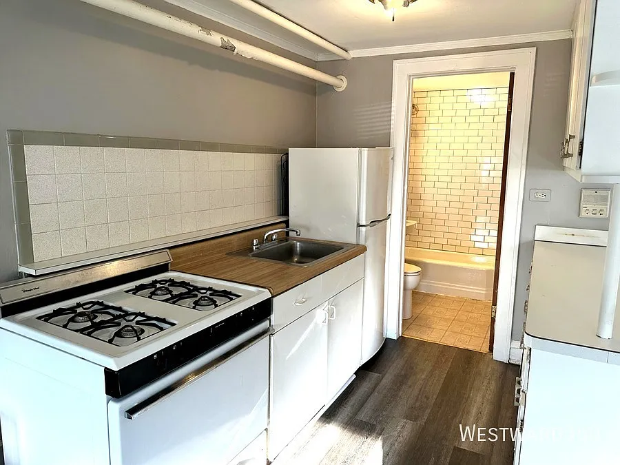 4941 N Monitor / Studio / Jefferson Park / Available ASAP — Photo 2