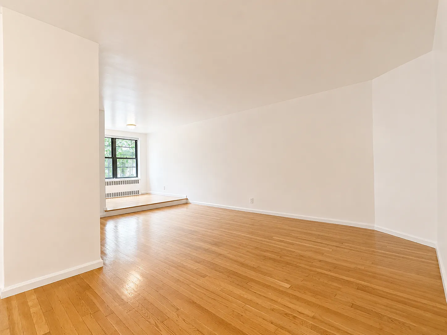 315 East 56th Street — Photo 2