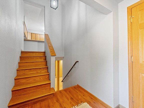 3rd image of 841 5th St SE