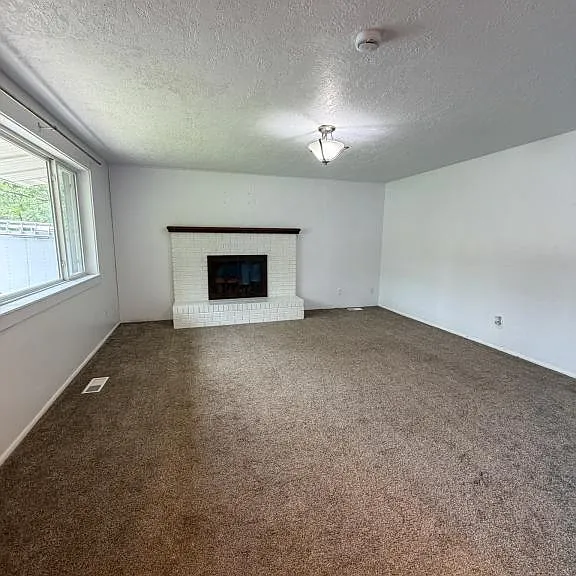 1278 Douglas St — Photo 2