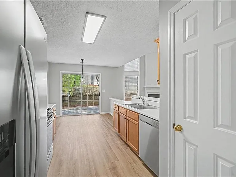 400 Stambridge Ct — Photo 9