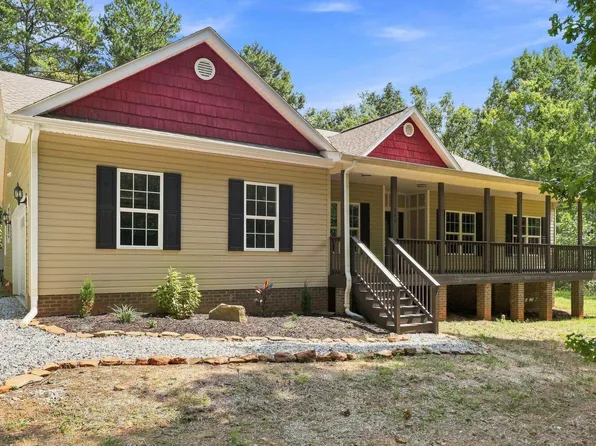 146 Windmont Rd, Pickens, SC 29671
