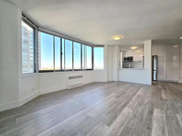 1735 York Avenue 34A image 2 of 18