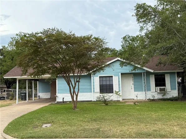 1701 Rosedale St, Bryan, TX 77803