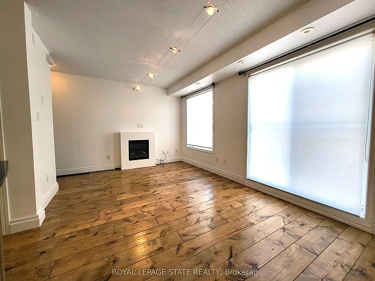 20 Laidlaw St #1122 — Photo 7