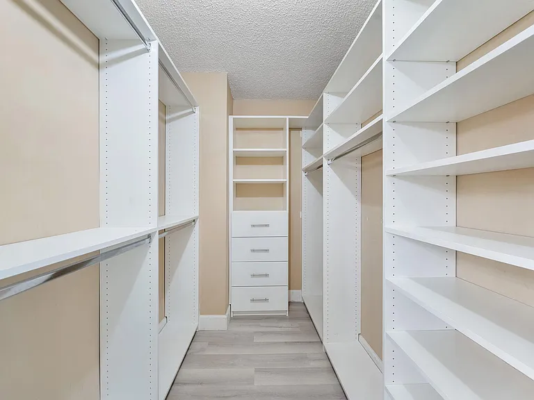 5800 Camino Del Sol #102 — Photo 18