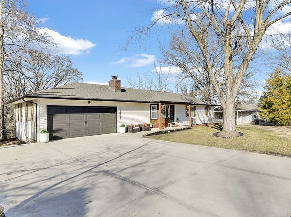 1403 Lawndale Ave