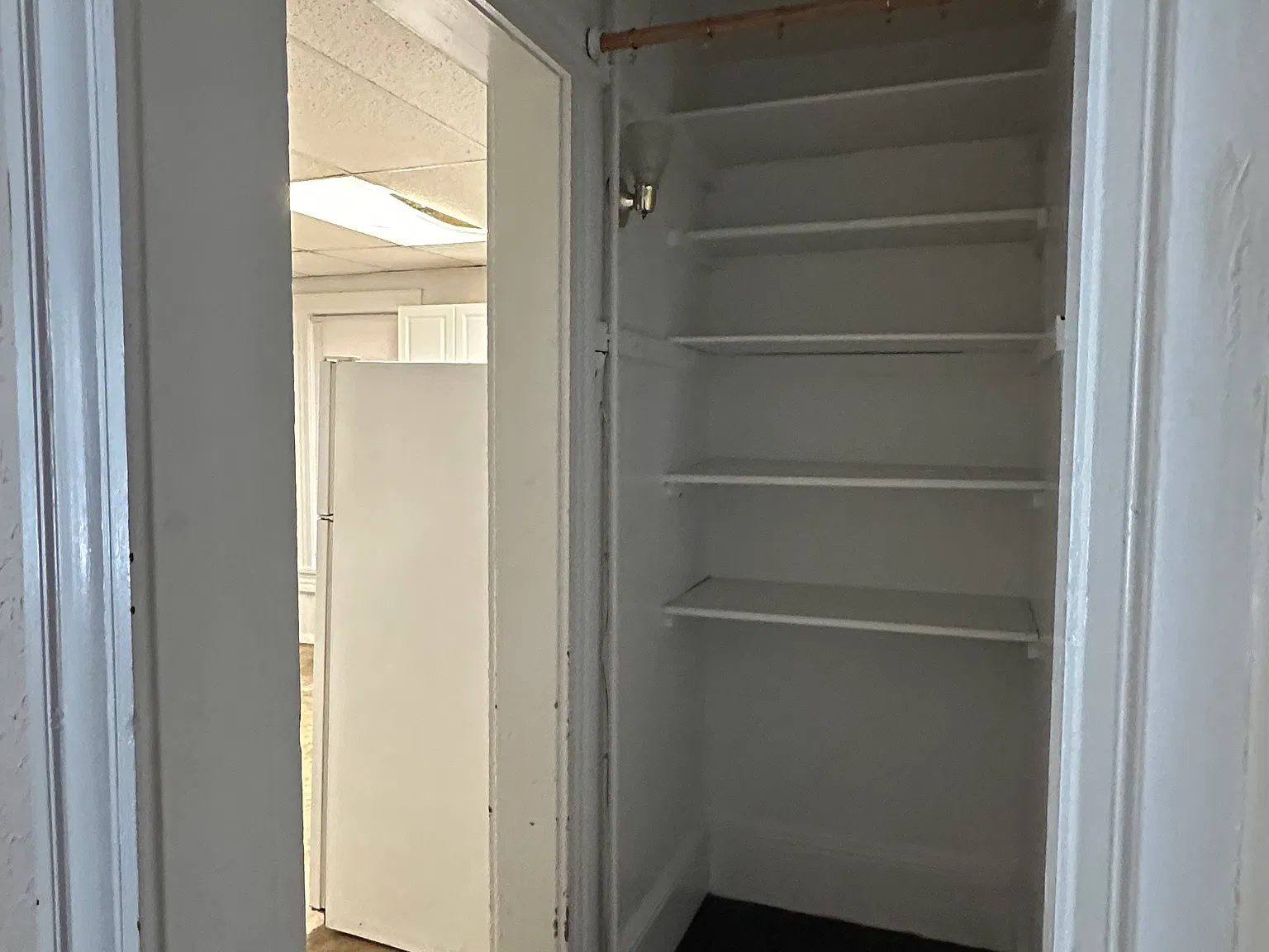 2253 Grandview Ave — Photo 4