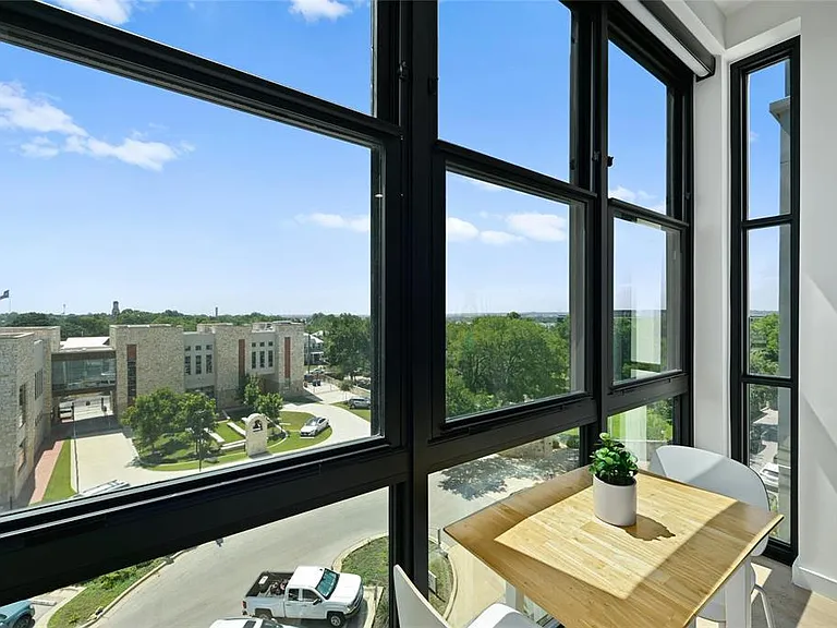 800 Embassy Dr #507 — Photo 11