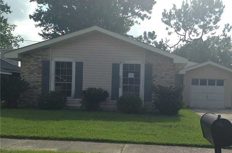 1st image of 2208 Tiffany Dr