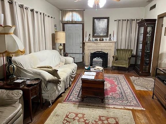 5th image of 4442 Leeland St