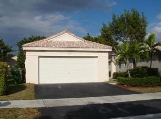 4337 Pine Ridge Ct, Fort Lauderdale, FL 33331