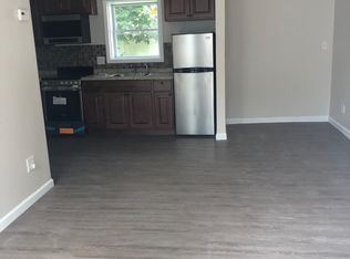 10 Gaynor Ave, Nesconset, NY 11767